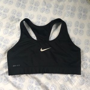 Nike pro compression sports bra